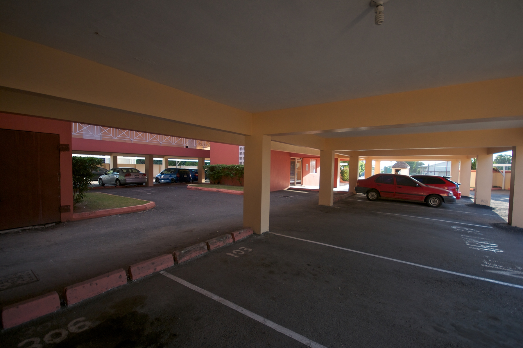 Strathrain Courts Vacation Rental community, gated with 24 Hours security, book a vacation home now!